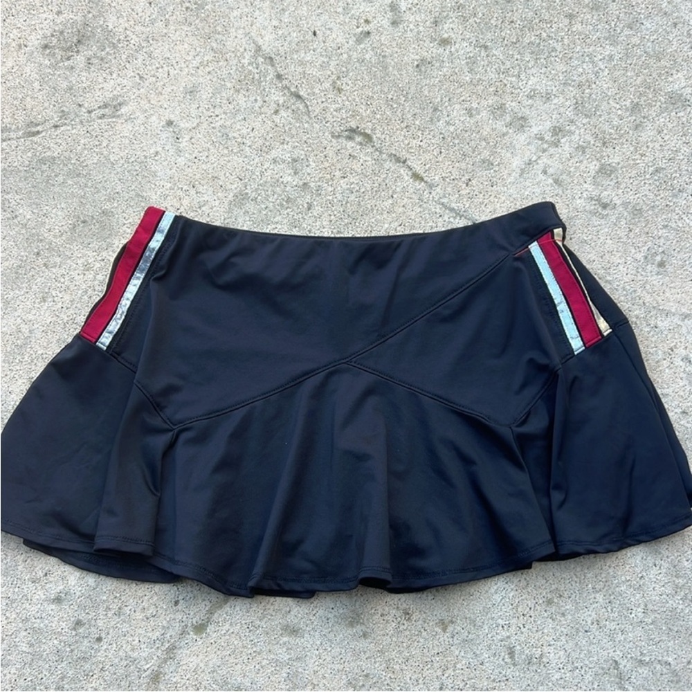 Lucky In Love Women's Black Lined Skort w Side Red Gold Silver Shimmer Stripe - Picture 4 of 6